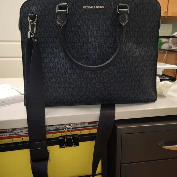 MK Laptop Bag - Picture 2 of 6